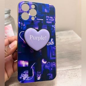 PURPLE GRAPHIC PHONE CASE